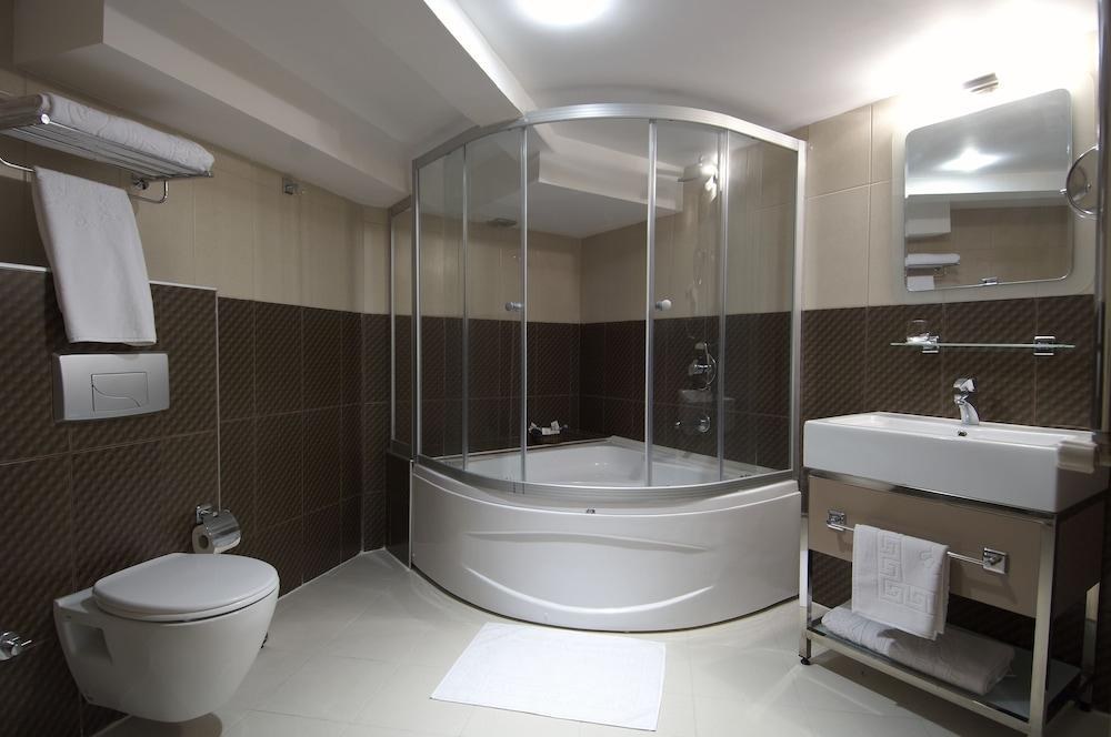 ADA LIFE HOTEL photo 2