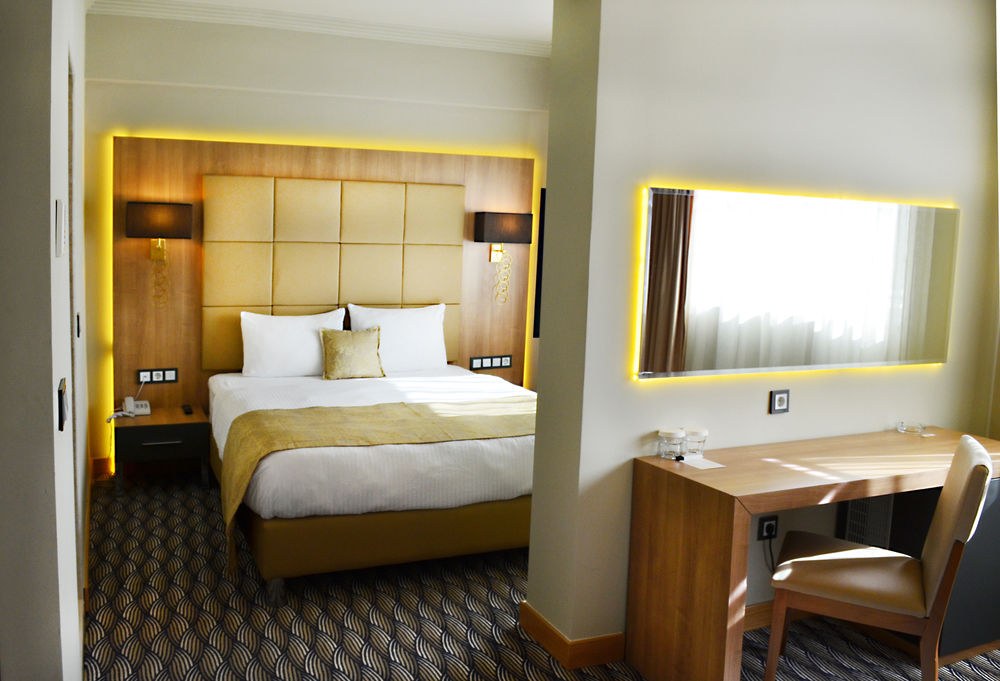CITY LIVE HOTEL