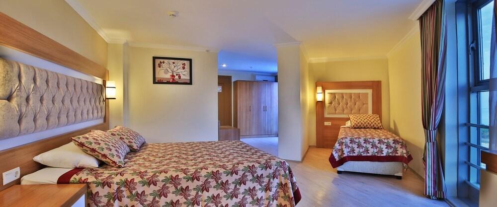 Hedef Beach Resort & Spa Hotel photo 4
