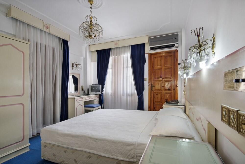 LARISSA MARE BEACH HOTEL photo 4