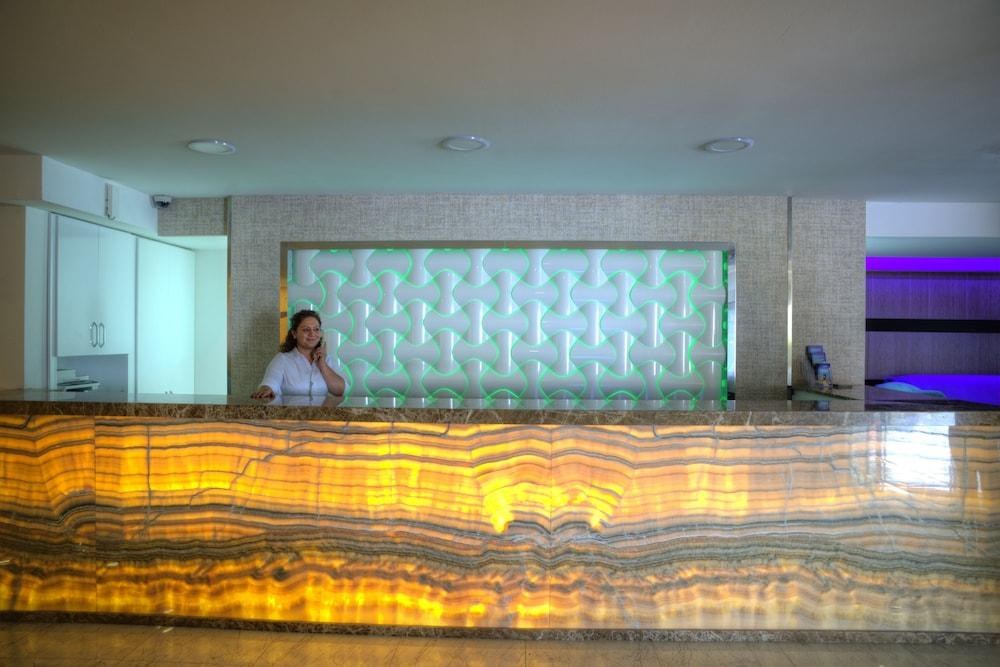 MARTI BEACH HOTEL photo 2
