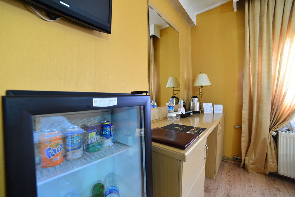 Royal Carine Hotel photo 1