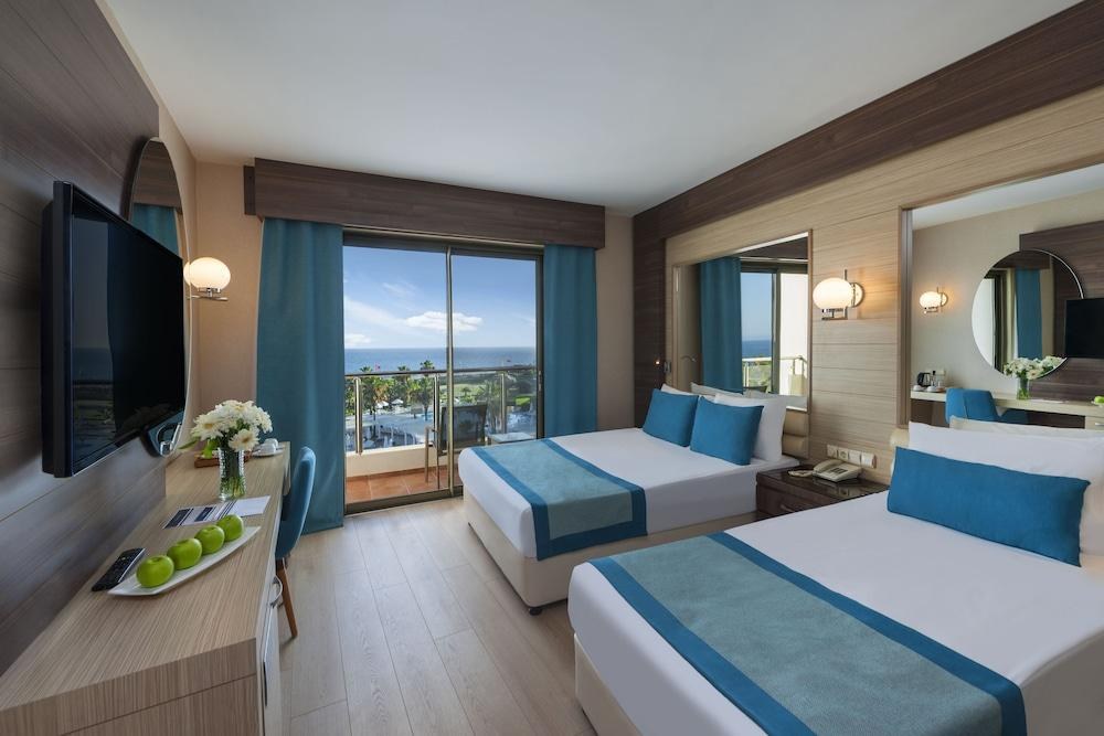 CLUB CALIMERA KAYA SIDE photo 2