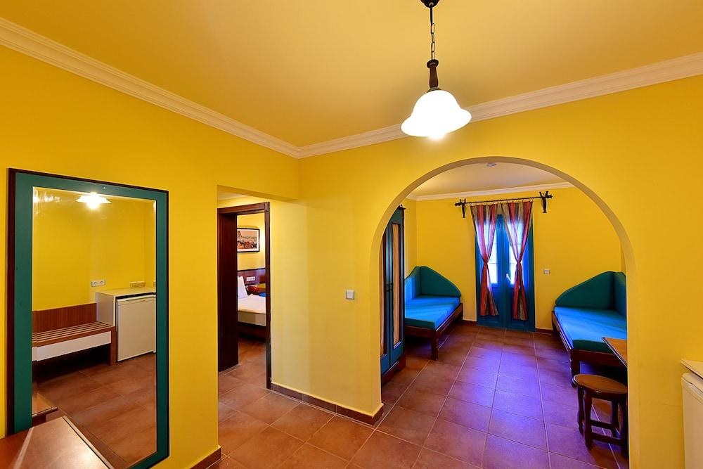 JASMIN BEACH HOTEL photo 2