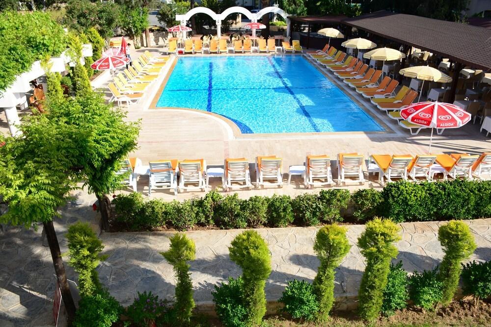 NATUR GARDEN HOTEL photo 3