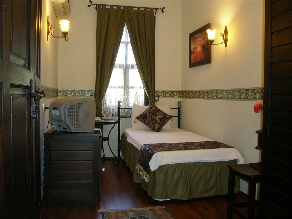 DEJA VU BOUTIQUE HOTEL photo 1