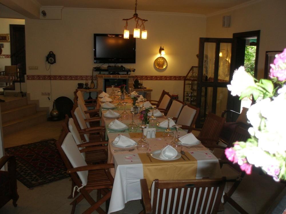 DEJA VU BOUTIQUE HOTEL photo 2