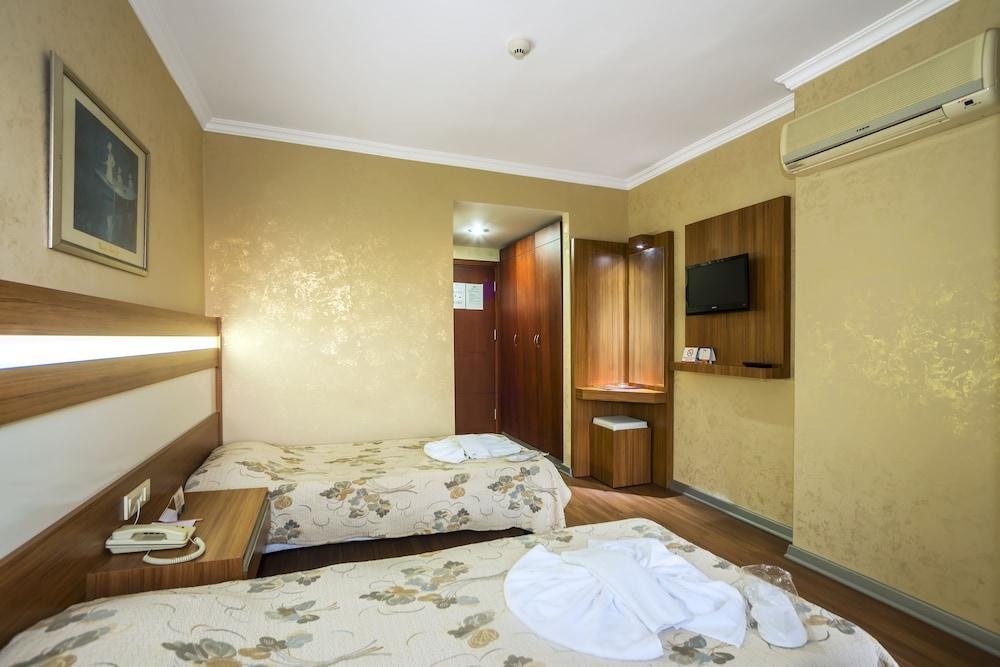 SANTA MARINA HOTEL photo 3