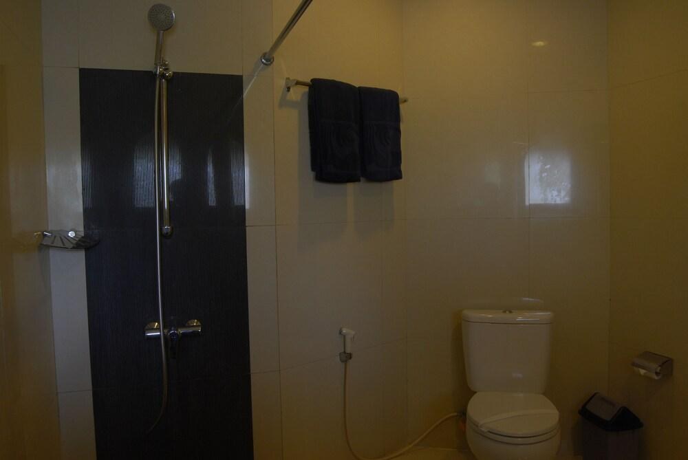PUTRI DUYUNG ANCOL photo 2