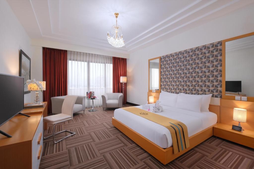 MERLYNN PARK HOTEL photo 1
