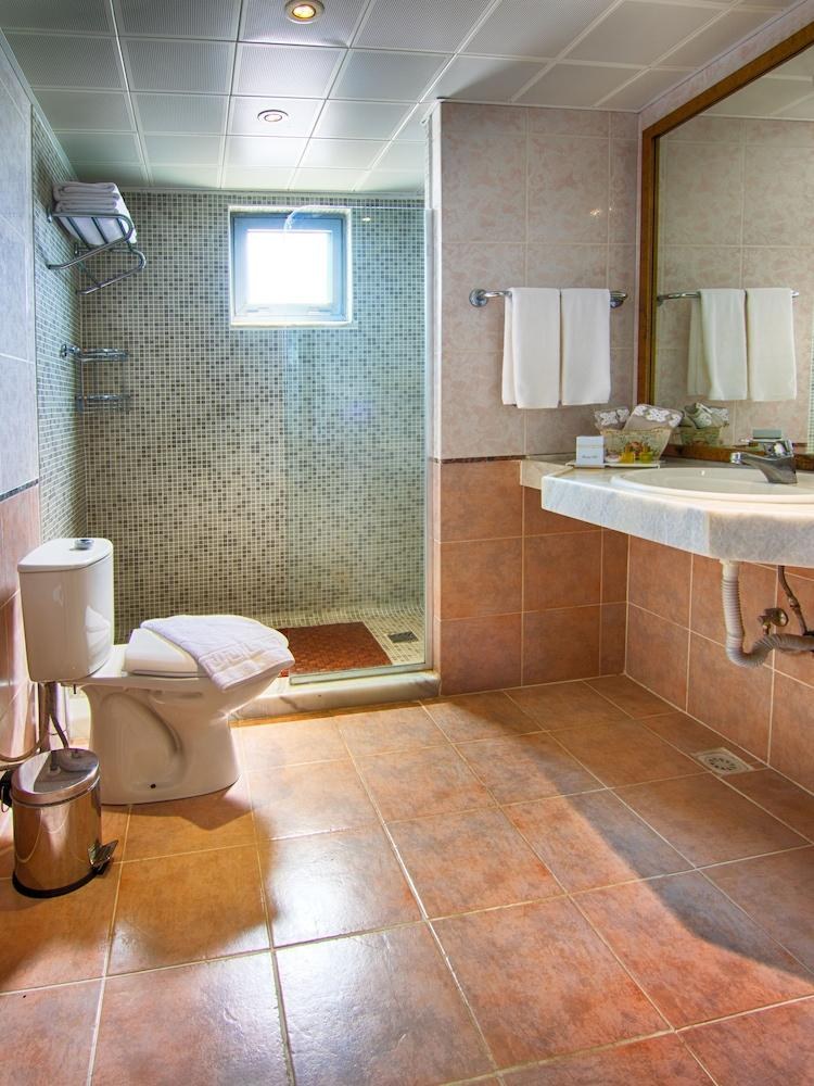 ROMANCE BEACH HOTEL photo 3