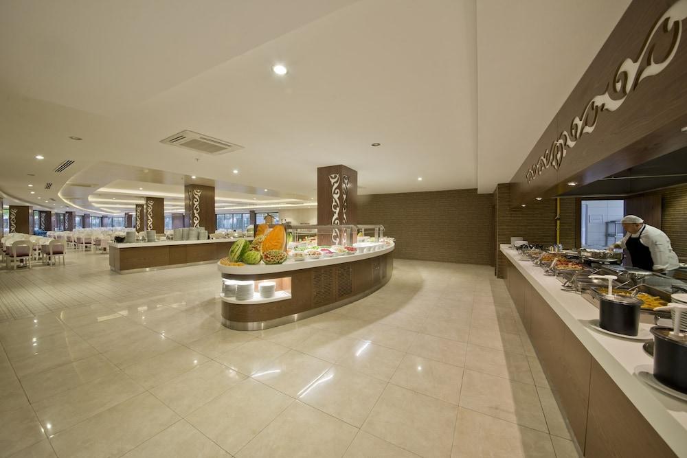 Raymar Hotel photo 4