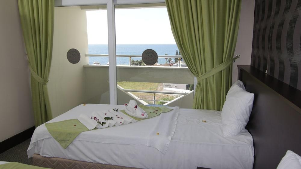 GREEN GOLD HOTEL photo 4