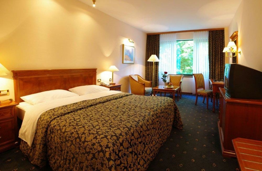 Hotel AS photo 2