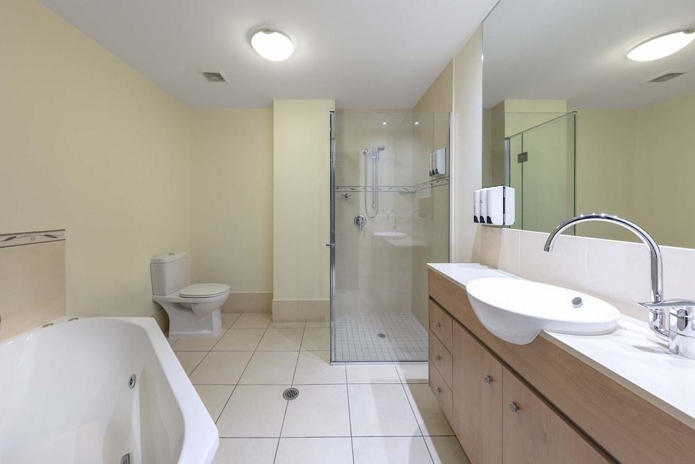 Park Regis Piermonde Apartments Cairns photo 3