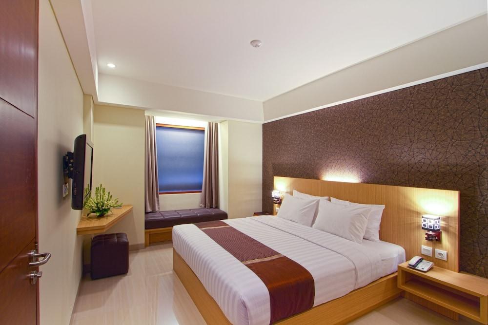 SENSE SUNSET SEMINYAK photo 3