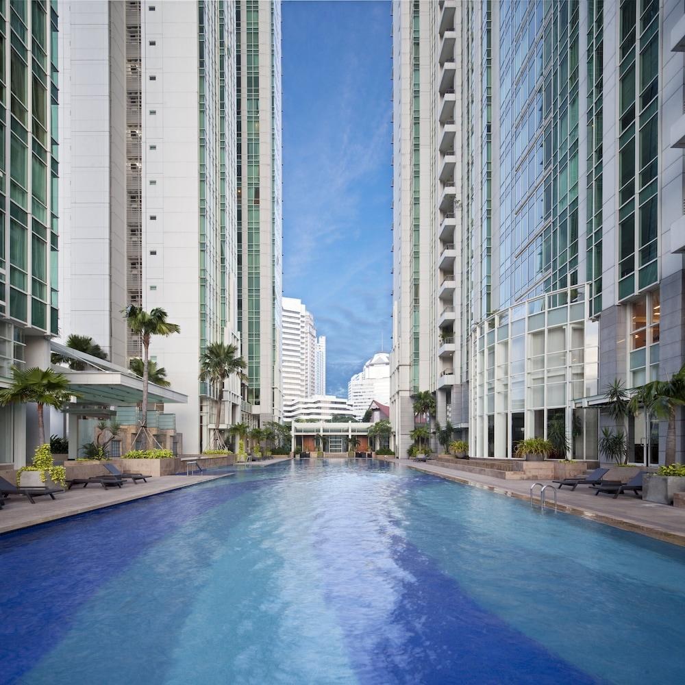FRASER RESIDENCE SUDIRMAN JAKA photo 2