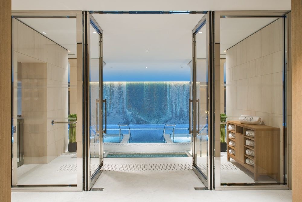 THE PENINSULA PARIS