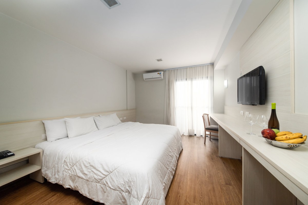 NOVO VERNON HOTEL photo 1