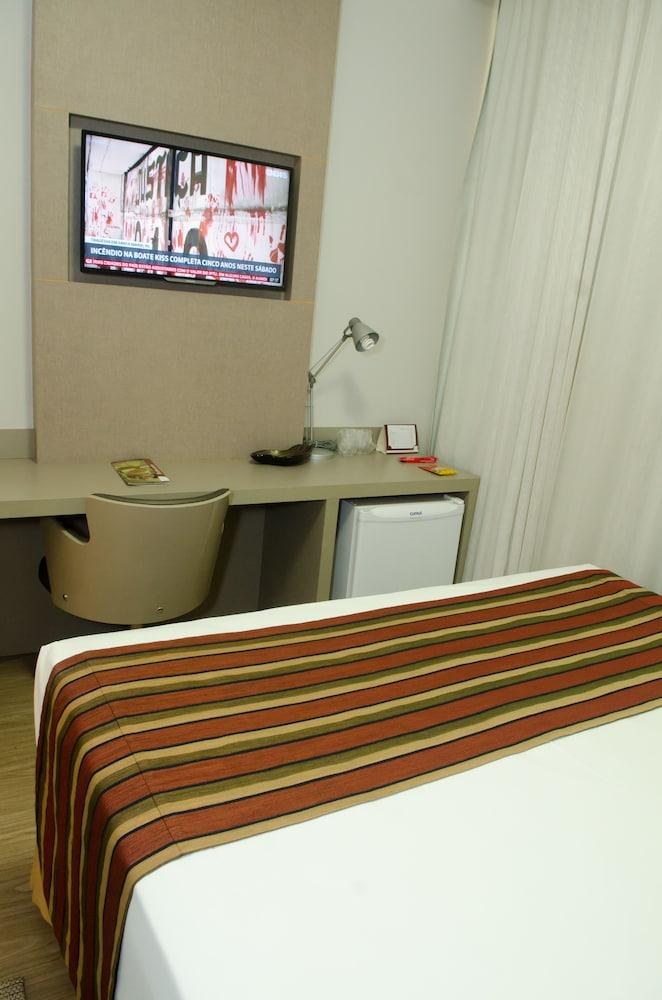BRISTOL CONVENTION HOTEL EXPOMINAS photo 3