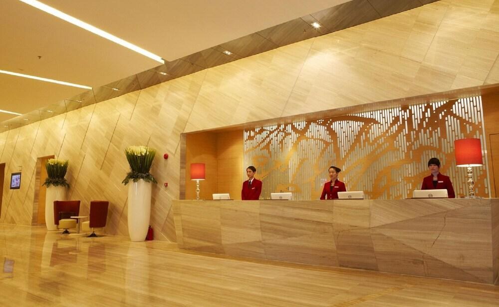Ramada Plaza by Wyndham Shenzhen North photo 4