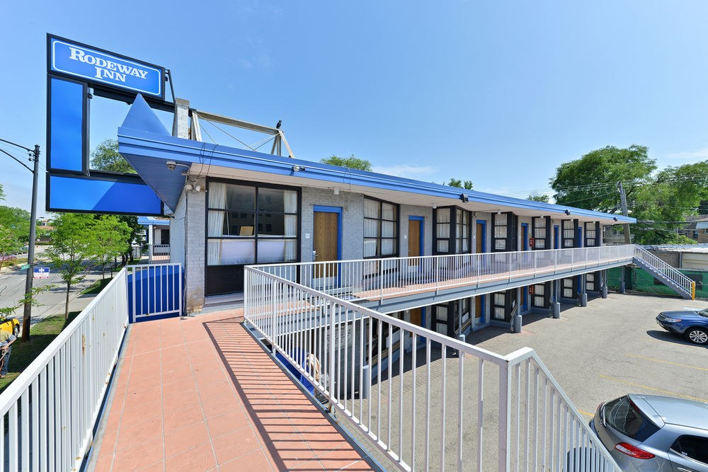 RODEWAY INN photo 1