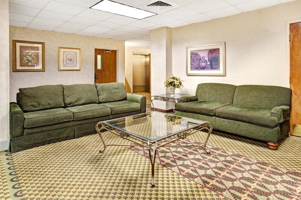 Days Inn & Suites by Wyndham Denver International Airport photo 1