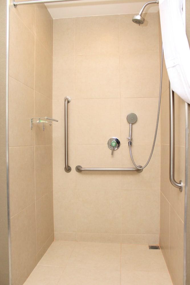 HOLIDAY INN BELO HORIZONTE SAVASSI photo 3