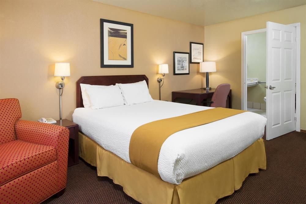 DAYS INN PINOLE BERKELEY photo 1