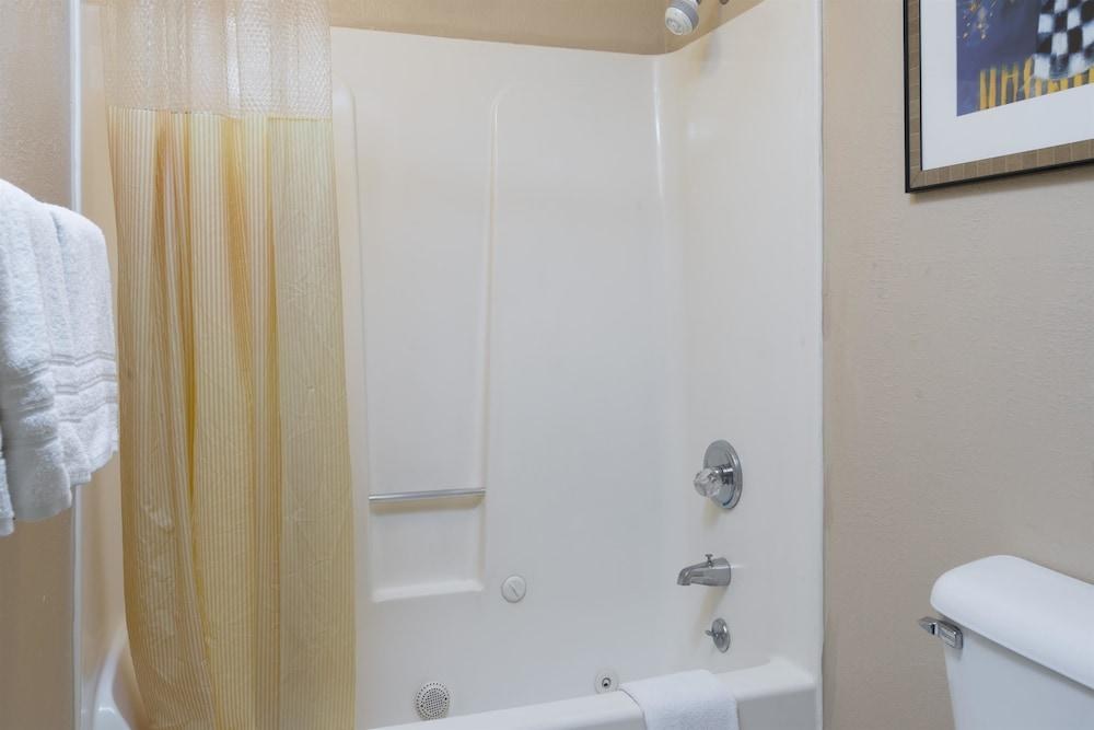 DAYS INN PINOLE BERKELEY photo 2