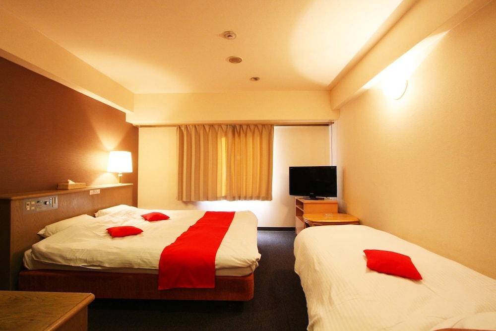 Hotel Shinsaibashi Lions Rock photo 2