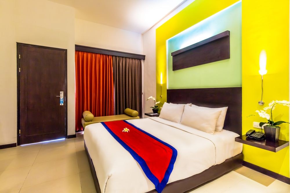 OZZ HOTEL KUTA photo 1