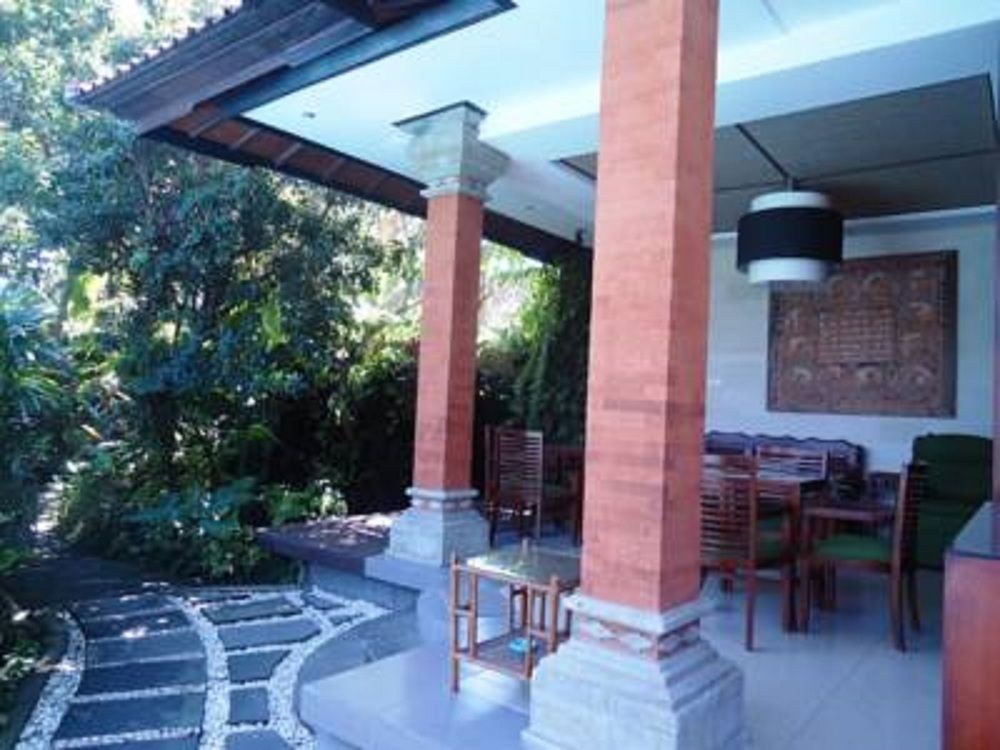 YULIA VILLAGE INN photo 1