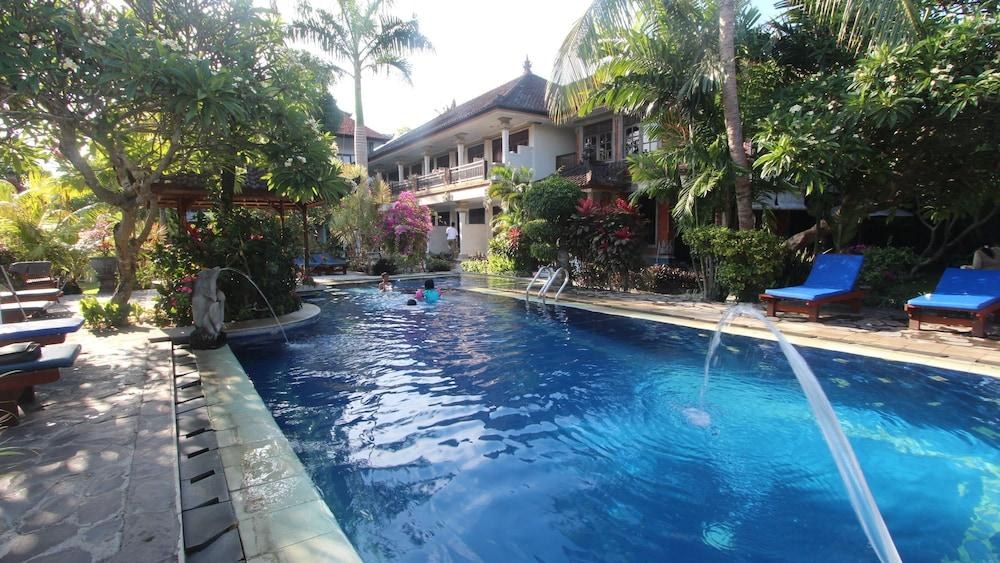 TAMAN AGUNG photo 2