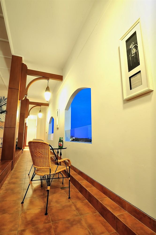 Alron Hotel Kuta Powered by Archipelago photo 3