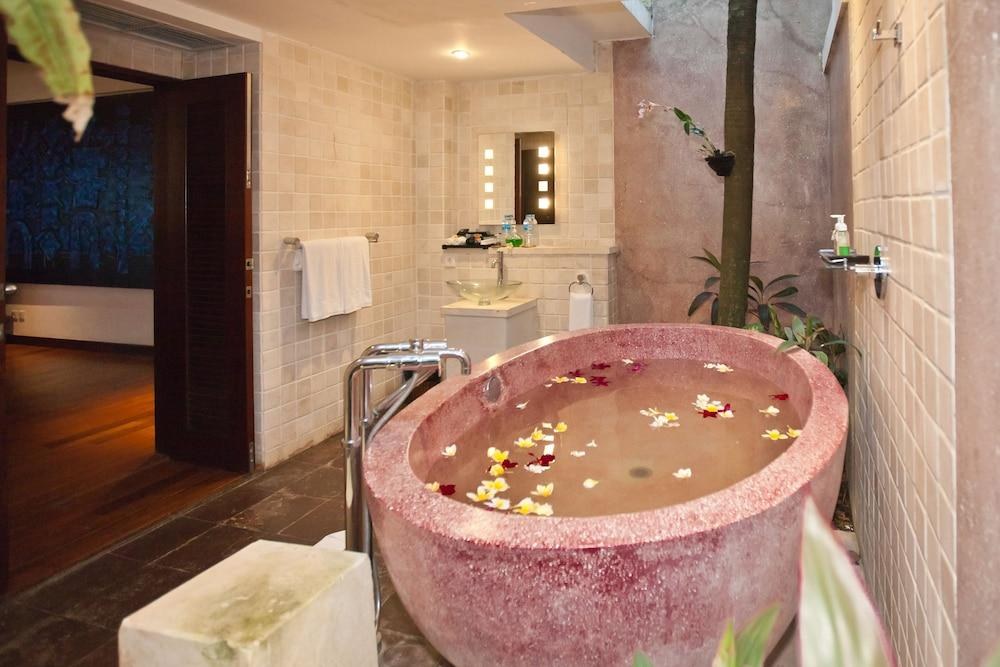VILLA CASIS photo 3
