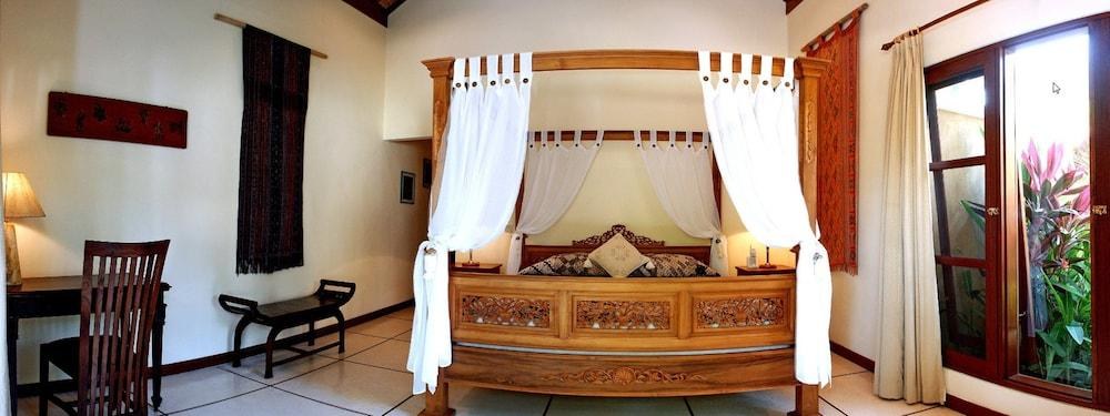 EMERALD VILLAS BALI photo 2