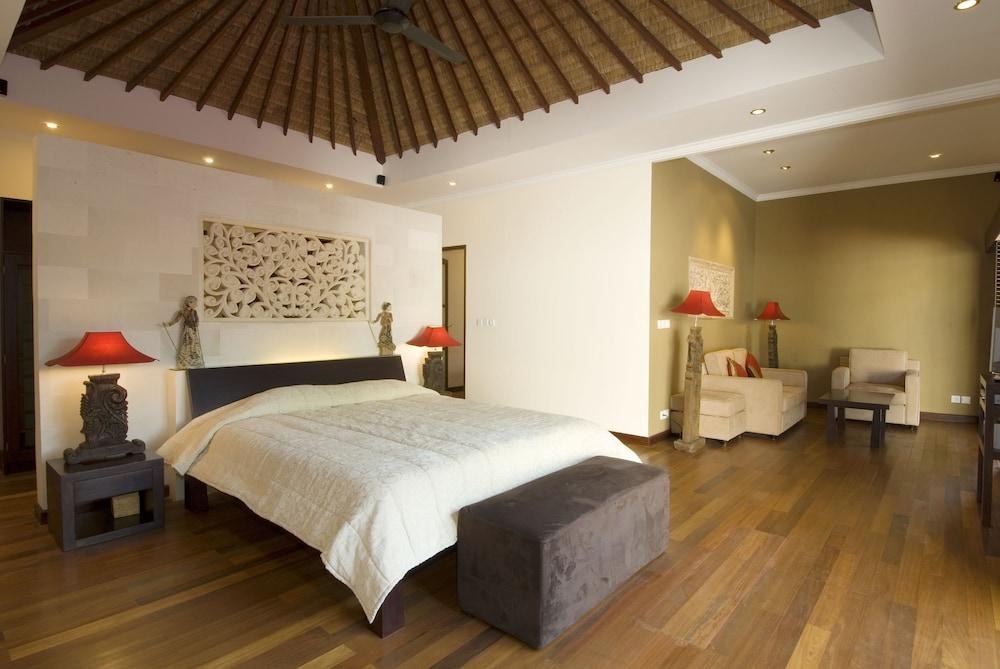 ELLORA VILLAS photo 3