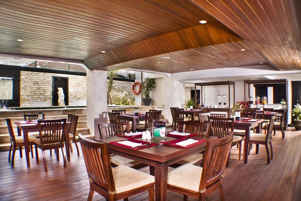 ROYAL EIGHTEEN RESORT