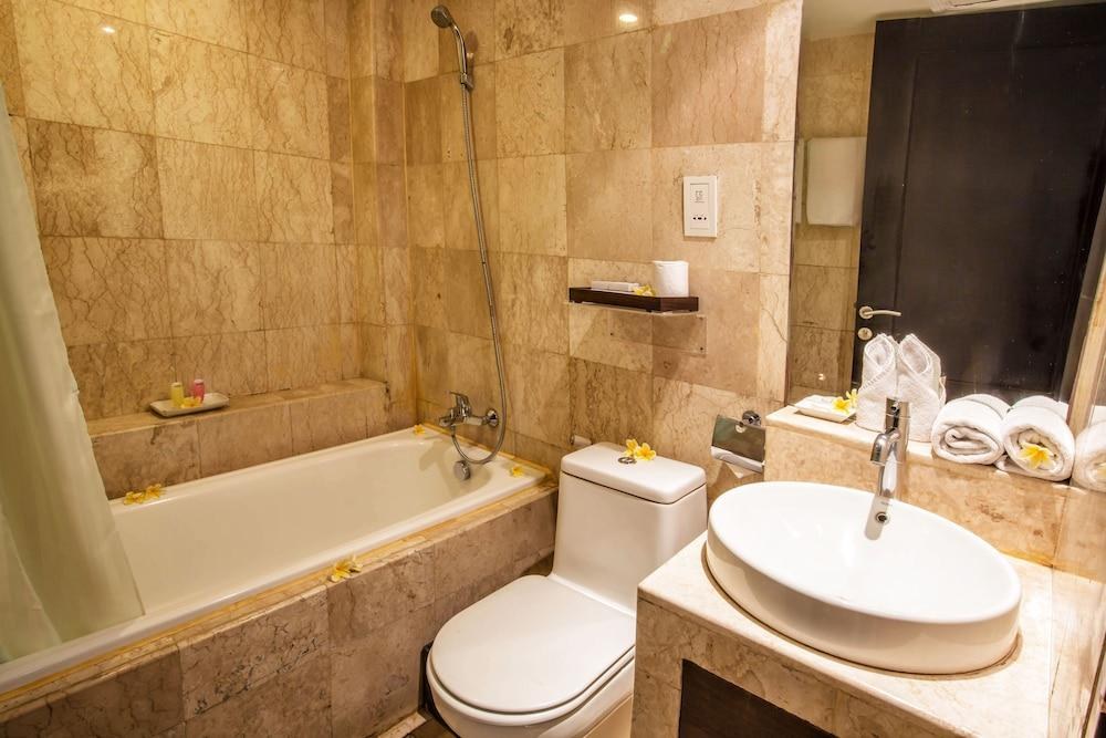 ROYAL EIGHTEEN RESORT photo 4