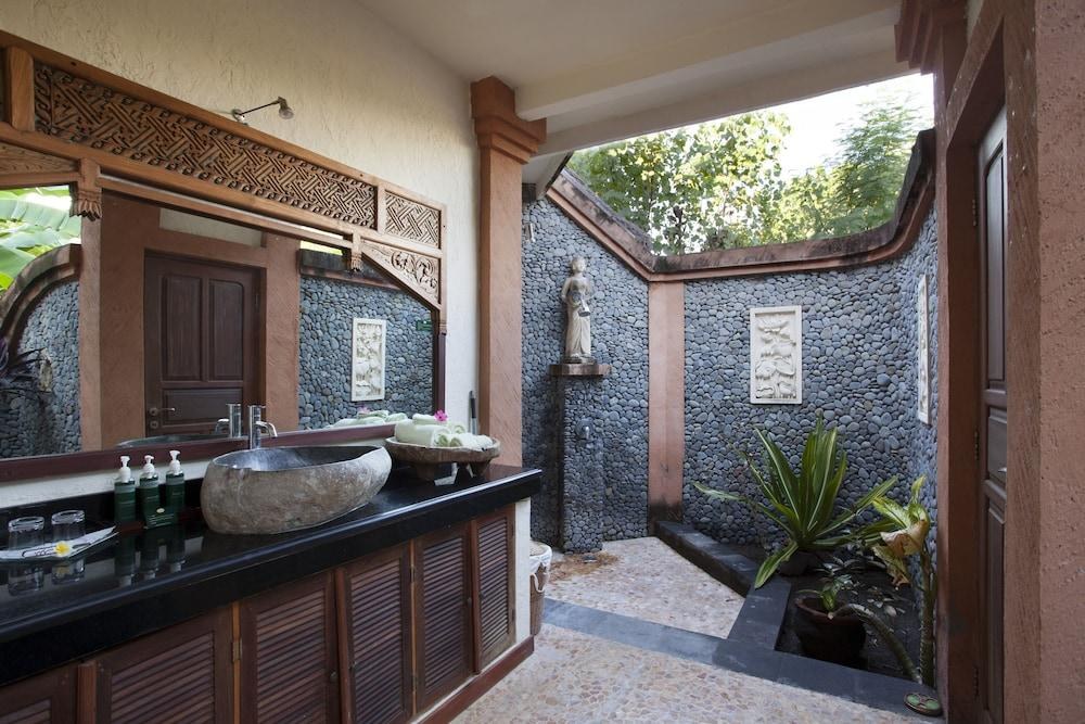 Taman Sari Bali Cottages photo 3