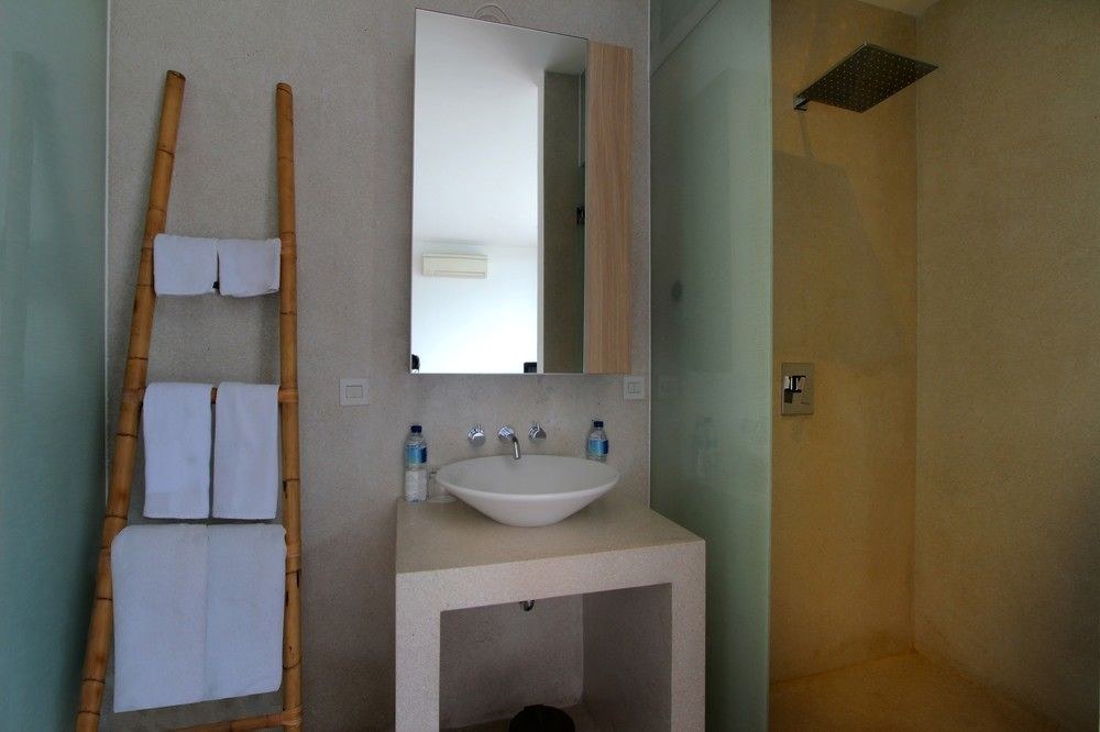 ONE ELEVEN RESORT photo 1