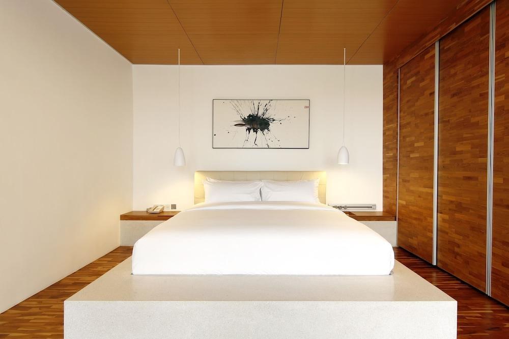 ONE ELEVEN RESORT photo 3
