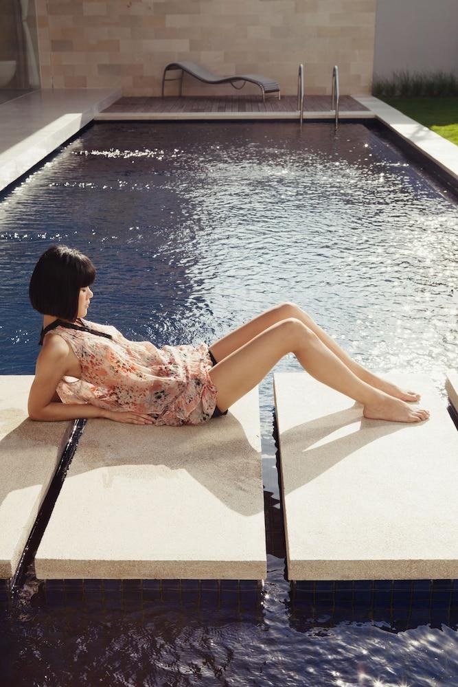 ONE ELEVEN RESORT photo 4