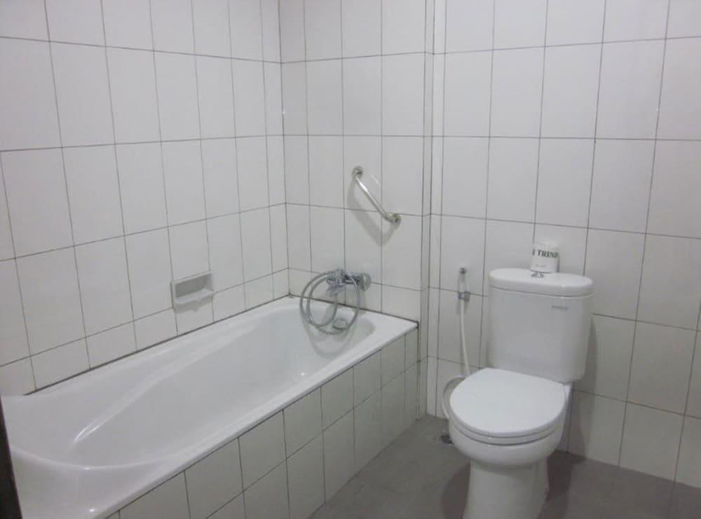 Swastika Bungalow photo 2