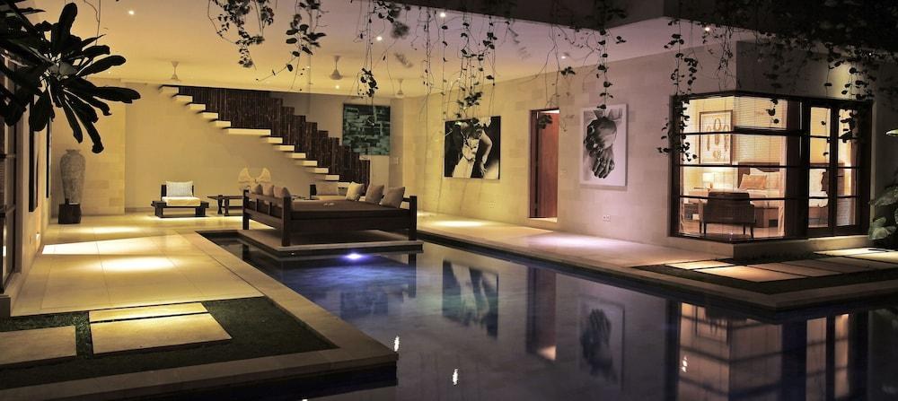 NYAMAN VILLAS photo 3