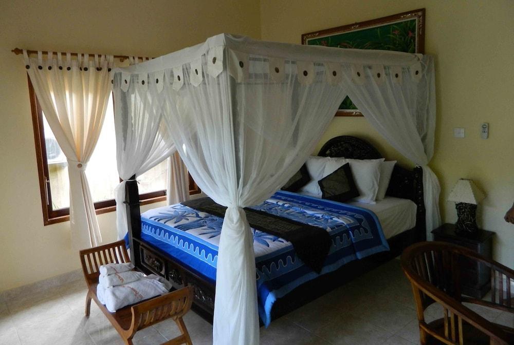 BALI BHUANA BEACH COTTAGES photo 2