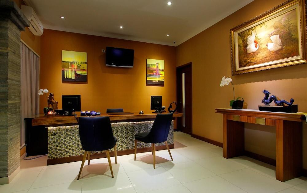 THE BANYUMAS VILLA photo 4