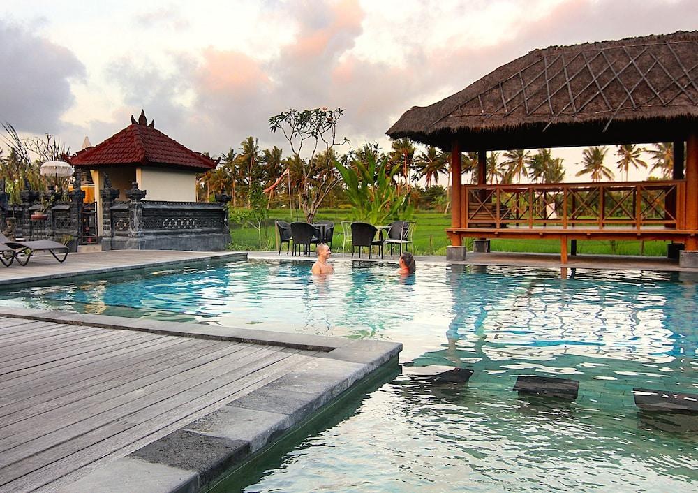 SULY RESORT AND SPA photo 2