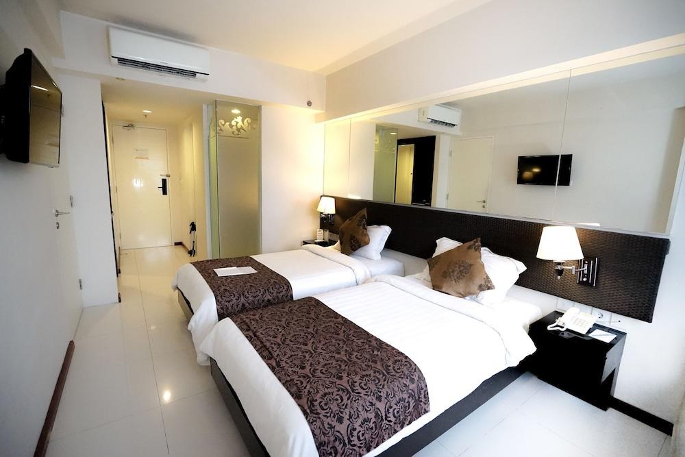 Solaris Hotel Kuta photo 3